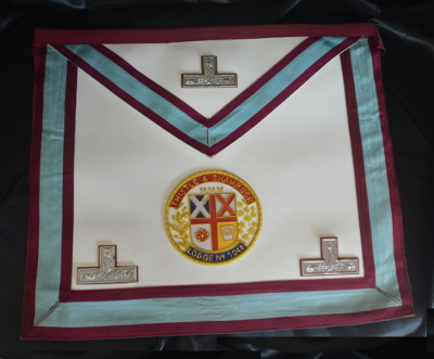 Mark Worshipful Masters Apron - Leather with Coloured Motif - Click Image to Close
